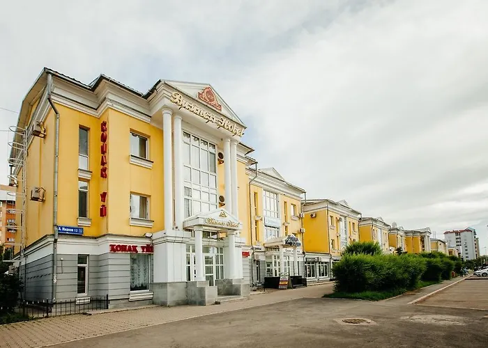 Business Hotel