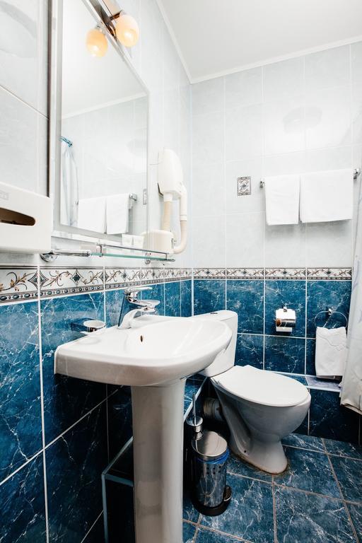 Business Hotel 3*